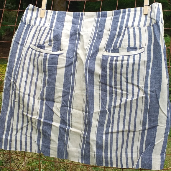 Banana Republic Size 6 Highwaisted Mini - Picture 3 of 5